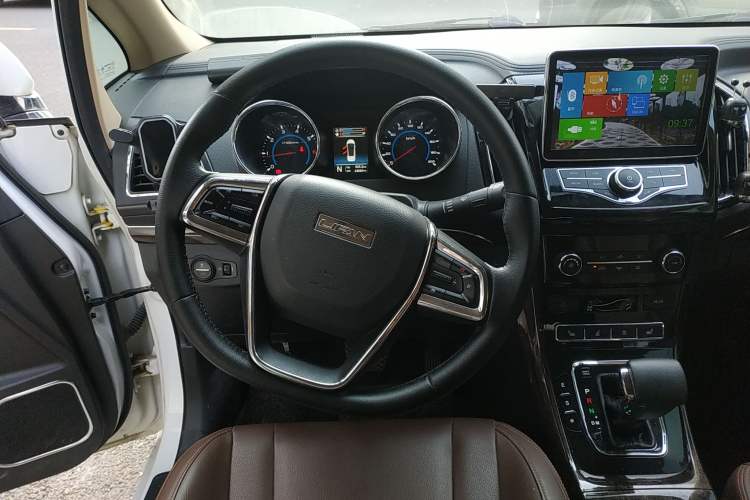 Used Lifan Auto Xuanlang 2017 2.0L CVT Comfort Edition
