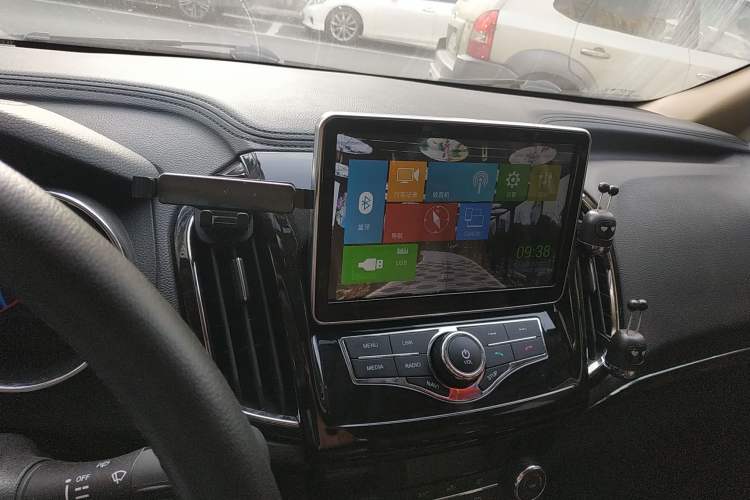 Used Lifan Auto Xuanlang 2017 2.0L CVT Comfort Edition
