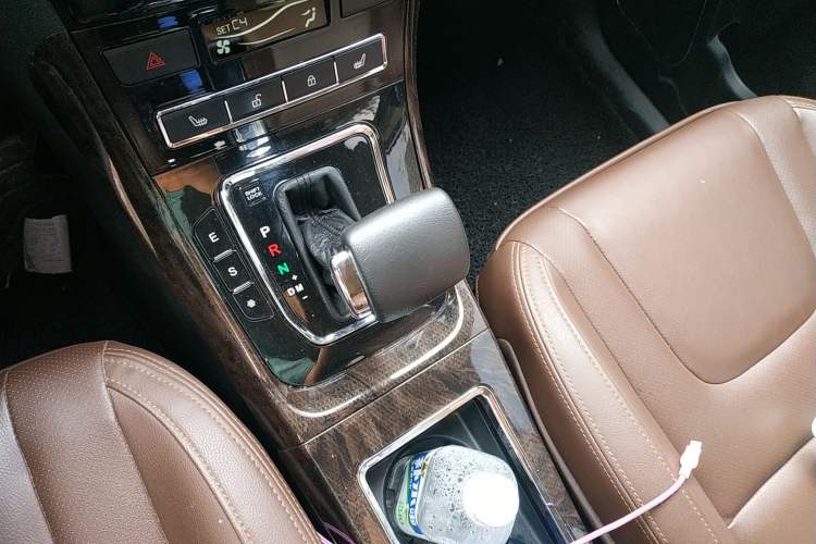 Used Lifan Auto Xuanlang 2017 2.0L CVT Comfort Edition
