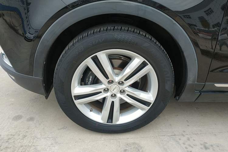 Used Zotye T700 2017 1.8T Dual-Clutch Luxury Model
