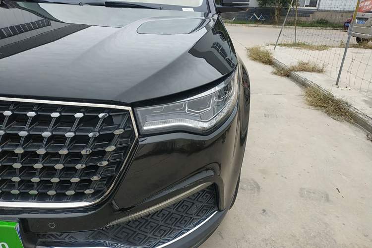 Used Zotye T700 2017 1.8T Dual-Clutch Luxury Model
