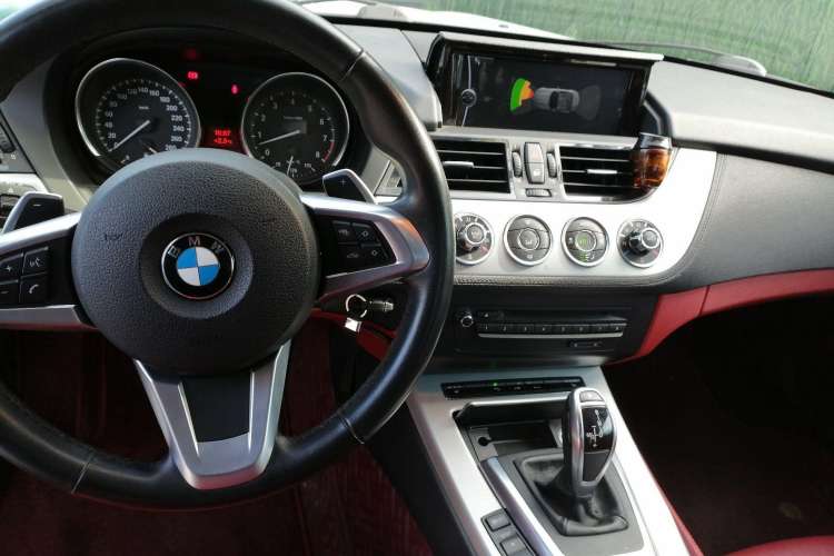 Used BMW Z4 2013 sDrive20i Leading Model
