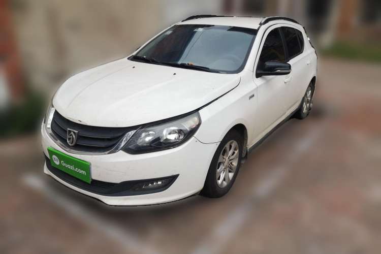 Used Baojun 610 2014 CROSS 1.5L Manual Comfort Model