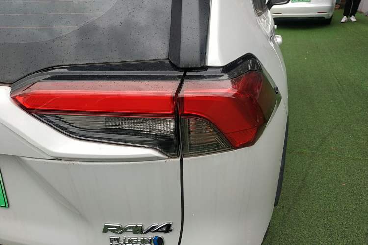 Used Toyota RAV4 Rongfang Plug-in Hybrid 2021 2.5L Two-Wheel Drive Elite Pro