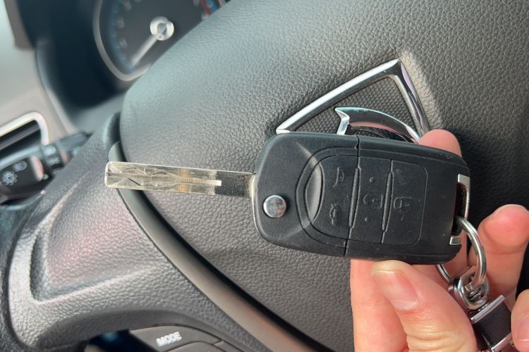 Used Baojun 630 2014 1.5L manual Elite version
