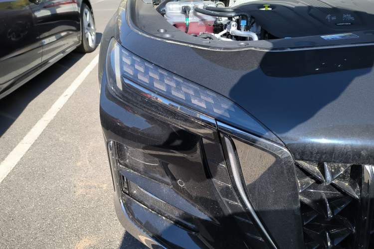 Used Hongqi H6 2023 2.0T ZhiMei Edition
