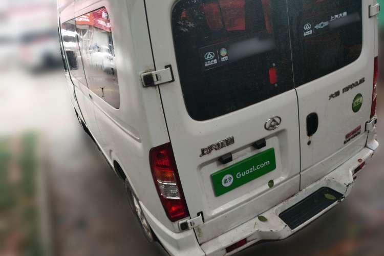 Used SAIC MAXUS  2017 2.5T AMT Aoyuntong National V Short Wheelbase Mid-Roof 5/6/10-Seater
