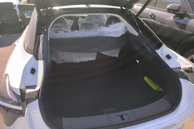 Used Hongqi H6 2023 2.0T ZhiMei Edition
