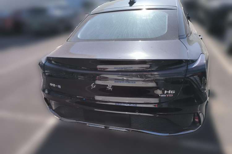 Used Hongqi H6 2023 2.0T ZhiMei Edition
