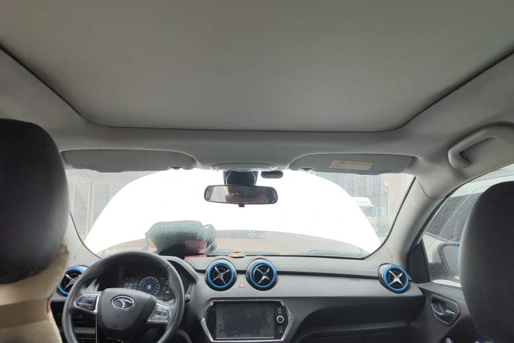 Used Soueast DX3 2018 EV Flagship Model Headliner