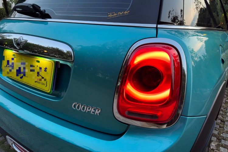 Used MINI MINI 2017 1.5T COOPER Caribbean Blue Limited Edition