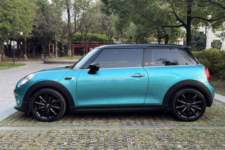 Used MINI MINI 2017 1.5T COOPER Caribbean Blue Limited Edition