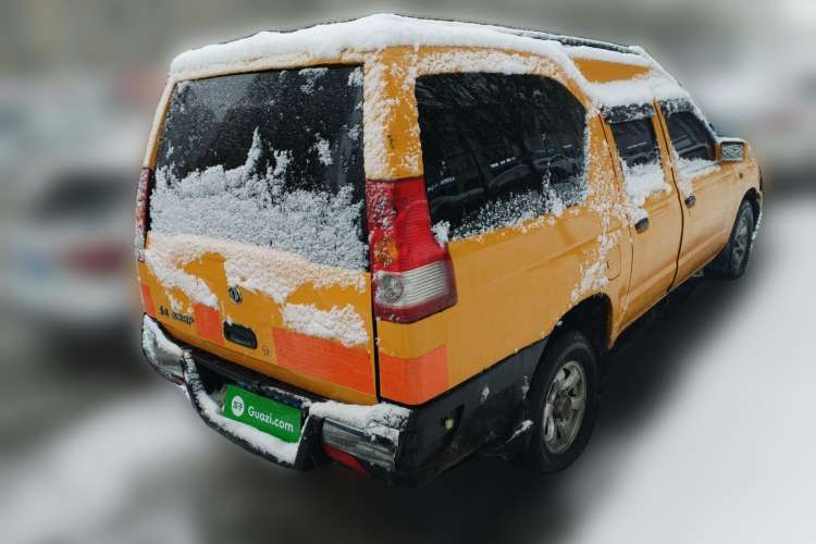 Used Dongfeng Ruichi 2010 2.5T Diesel Two-Wheel Drive Standard Version ZD25TCR
