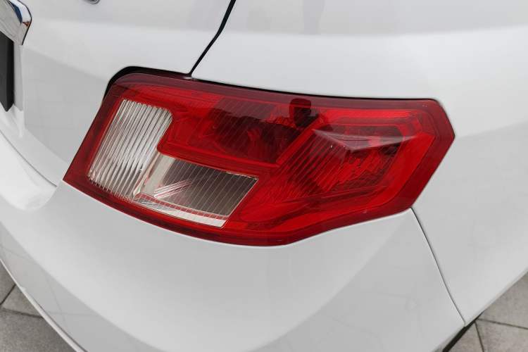 Used Geely Auto Classic Emgrand 2012 Hatchback 1.5L Manual Chao Yue Huimin Model