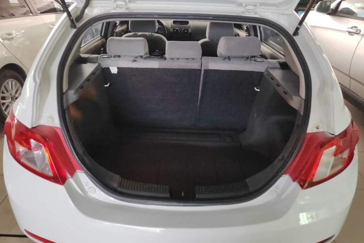 Used Geely Auto Classic Emgrand 2012 Hatchback 1.5L Manual Chao Yue Huimin Model