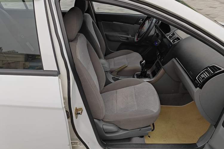 Used Geely Auto Classic Emgrand 2012 Hatchback 1.5L Manual Chao Yue Huimin Model