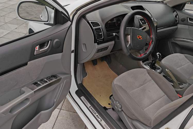 Used Geely Auto Classic Emgrand 2012 Hatchback 1.5L Manual Chao Yue Huimin Model