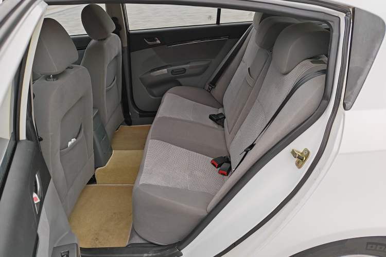 Used Geely Auto Classic Emgrand 2012 Hatchback 1.5L Manual Chao Yue Huimin Model