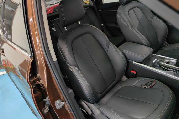 Used Brilliance V7 2018 280T DCT Luxury Model 5 Seats