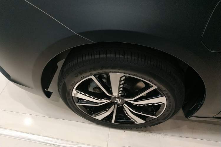 Used Rising ER6 2021 New Dynamic Edition 620km Smart Drive Version
