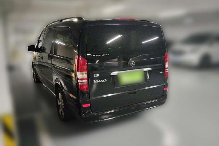 Used Mercedes-Benz Viano 2011 2.5L Navigator Edition Rear Left 45 Deg