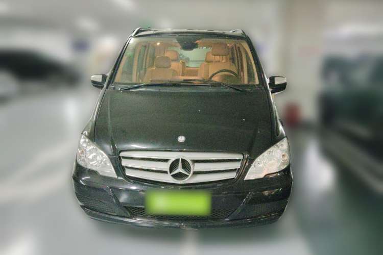 Used Mercedes-Benz Viano 2011 2.5L Navigator Edition Front