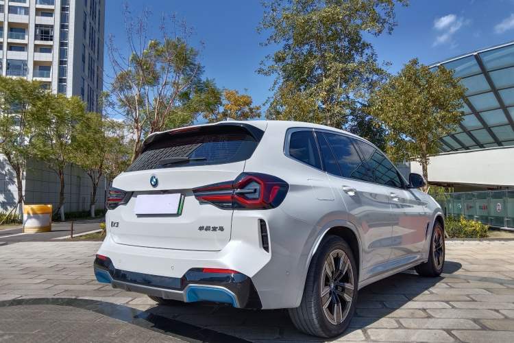 Used BMW iX3 2022 Leading Model
