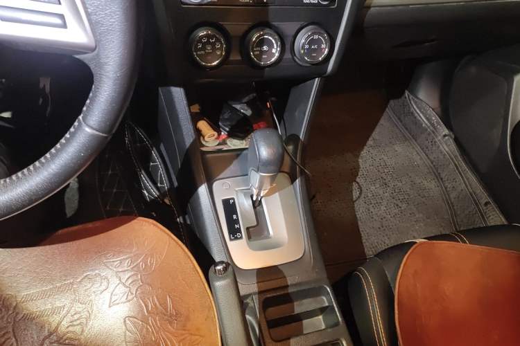 Used Subaru XV 2012 2.0i Comfort Edition
