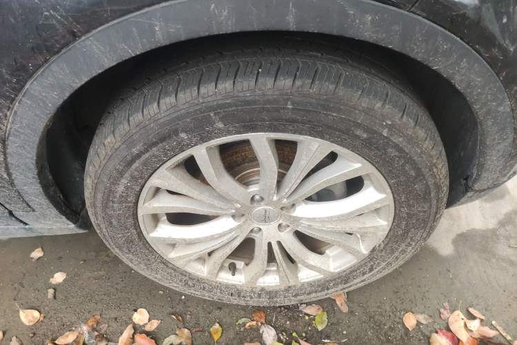 Used Land X7 2015 2.0T Panoramic Prestige Edition
