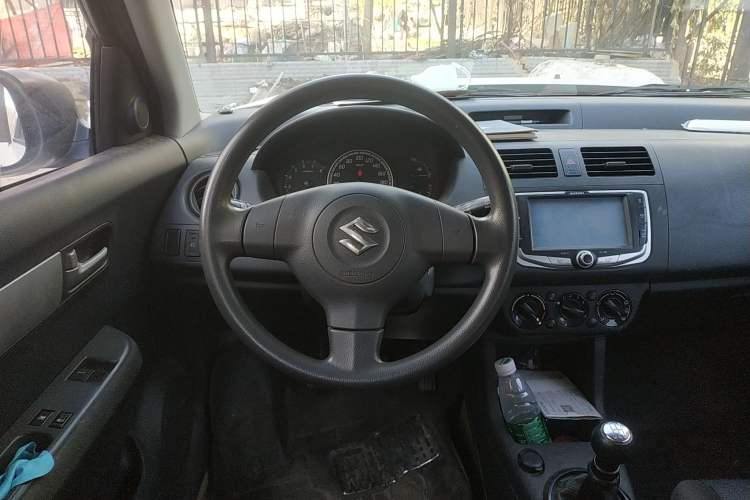 Used Suzuki Swift 2012 1.3L Manual Value Edition