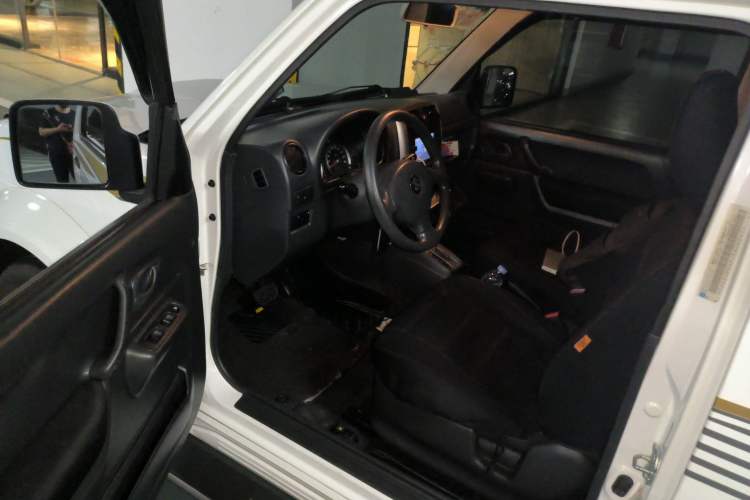 Used Suzuki Jimny 2012 1.3 AT JLX Navigation Edition