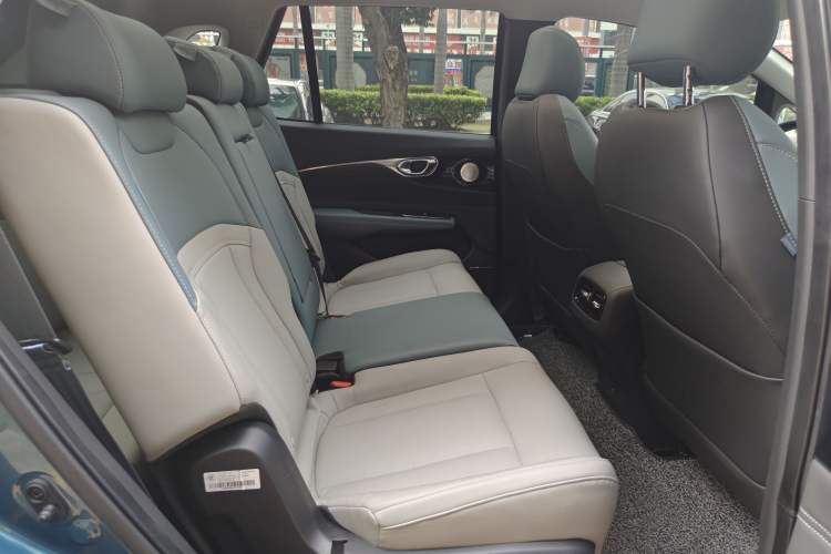 Used AION V 2023 Plus 70 Smart Enjoyment Seven-Seater Edition Ternary Lithium
