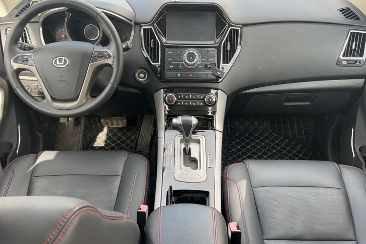 Used Huatai Santa Fe 2017 1.5T Gasoline Automatic Two-Wheel Drive Smart Enjoyment i3 Model