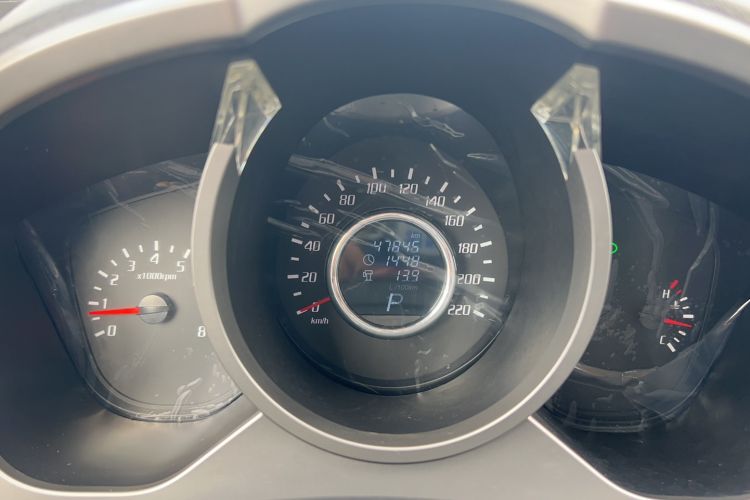 Used Huatai Santa Fe 2017 1.5T Gasoline Automatic Two-Wheel Drive Smart Enjoyment i3 Model