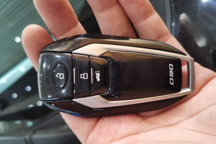 Used SAIC MAXUS D90 Pro 2020 2.0T Gasoline 4x4 Flagship Edition 6 Seats