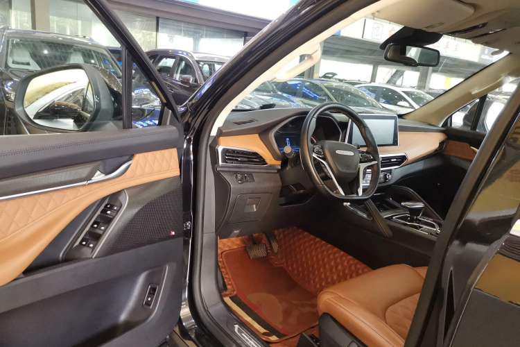 Used SAIC MAXUS D90 Pro 2020 2.0T Gasoline 4x4 Flagship Edition 6 Seats