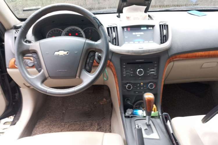 Used Chevrolet Epica 2013 1.8 SX Luxury Edition AT Center Console