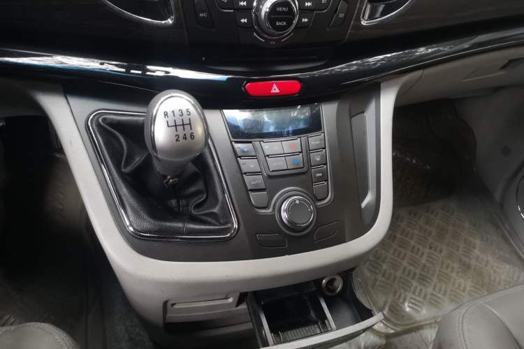 Used JAC Refine M5 2013 2.0T Gasoline Manual Business Edition