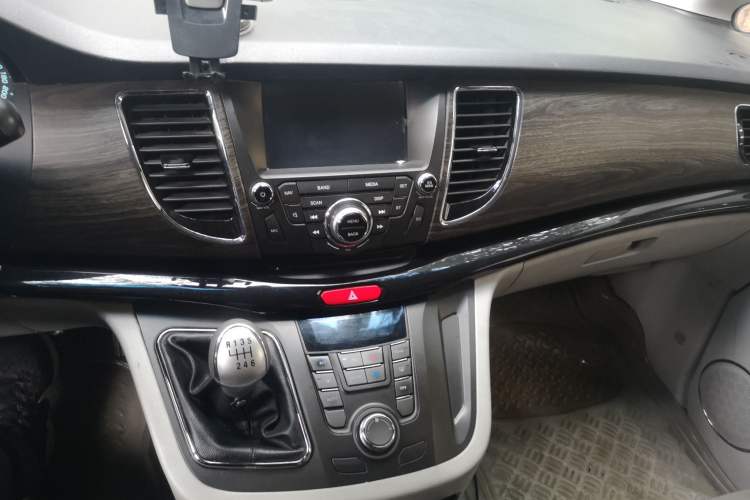 Used JAC Refine M5 2013 2.0T Gasoline Manual Business Edition