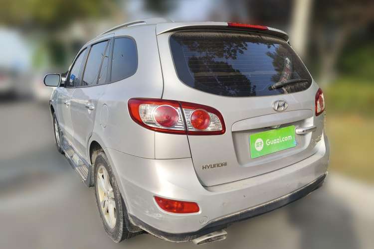 Used Hyundai Santa Fe Classic 2010 2.4 Ultimate Edition 7-Seater Four-Wheel Drive Rear Left 45 Deg