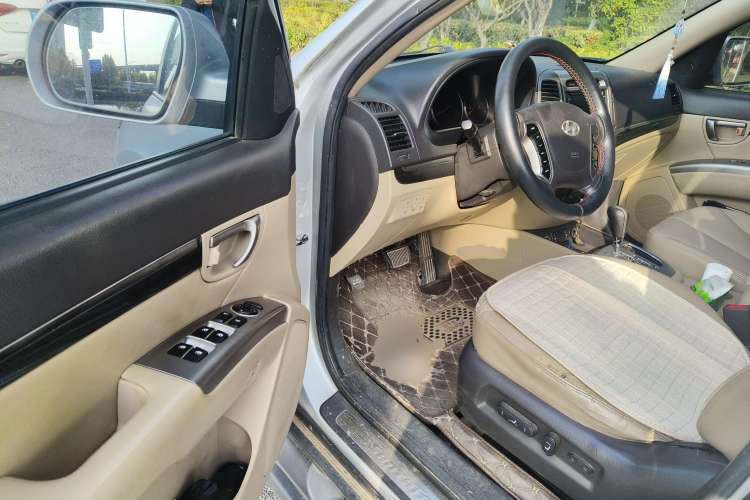 Used Hyundai Santa Fe Classic 2010 2.4 Ultimate Edition 7-Seater Four-Wheel Drive Driver Seat