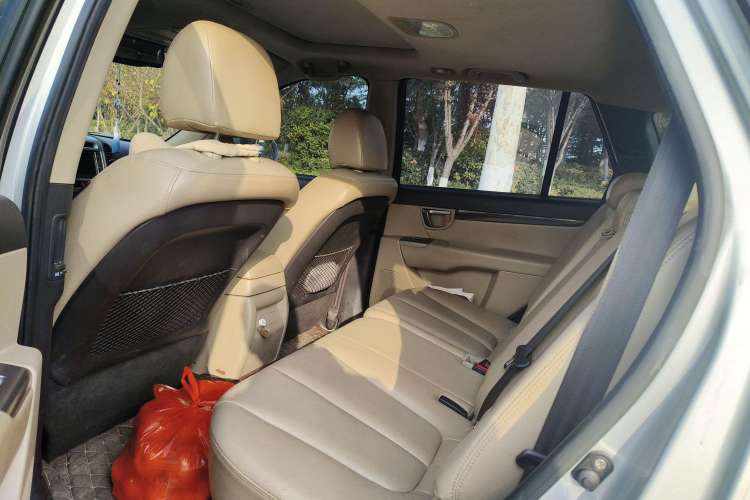 Used Hyundai Santa Fe Classic 2010 2.4 Ultimate Edition 7-Seater Four-Wheel Drive Left Rear Seat