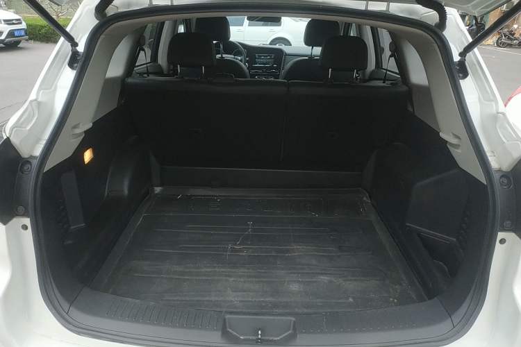 Used Venucia T70 2020 2.0L CVT Luxury Edition China VI Standard