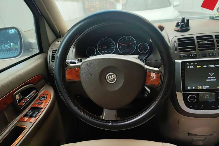 Used Buick GL8 2006 Lu Zun 3.0L LT Luxury Edition