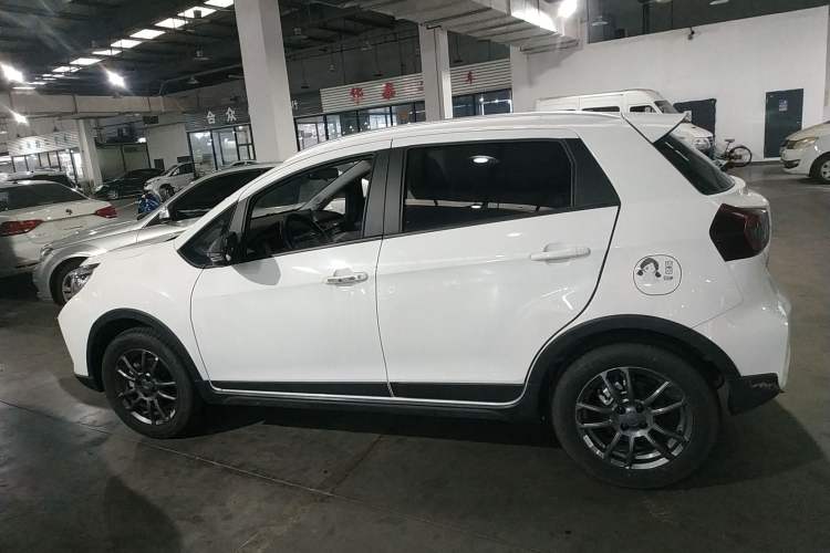 Used Geely Auto Vision X3 2021 PRO 1.5L CVT Deluxe Model