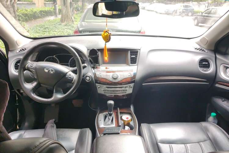 Used Infiniti JX 2013 JX35 Two-Wheel-Drive Excellence Edition