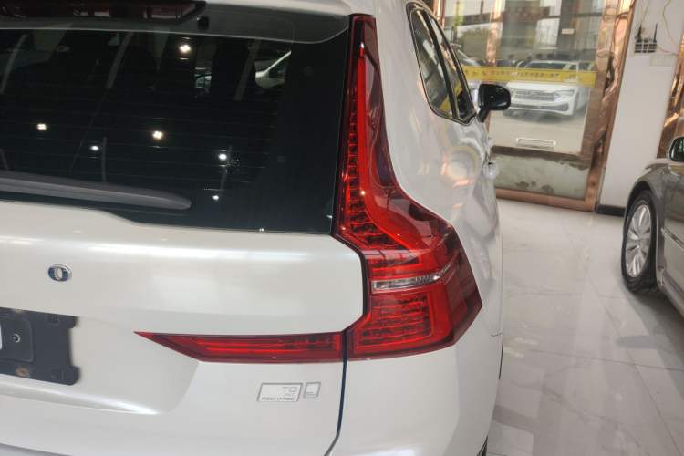 Used Volvo XC60 New Energy 2021 T8 E-Drive Hybrid Smart & Dynamic Edition
