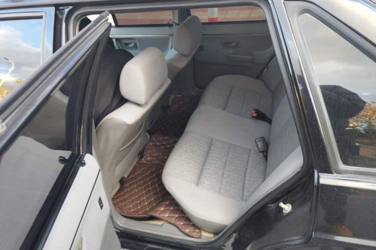 Used Volkswagen Santana Classic 2007 1.8L Jingchang Model
