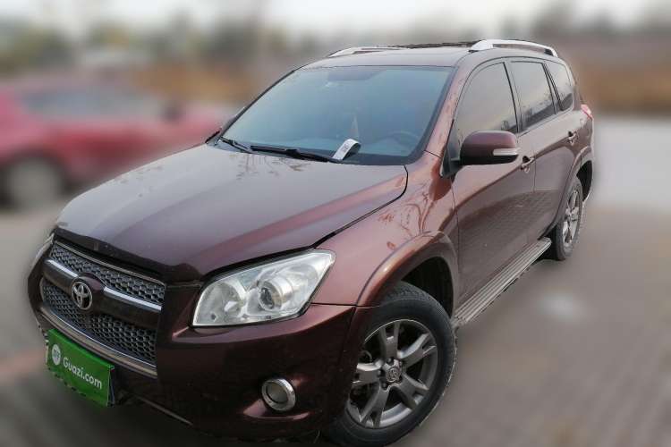 Used Toyota RAV4 2012 Luxurious Edition 2.0L Automatic All-Wheel Drive