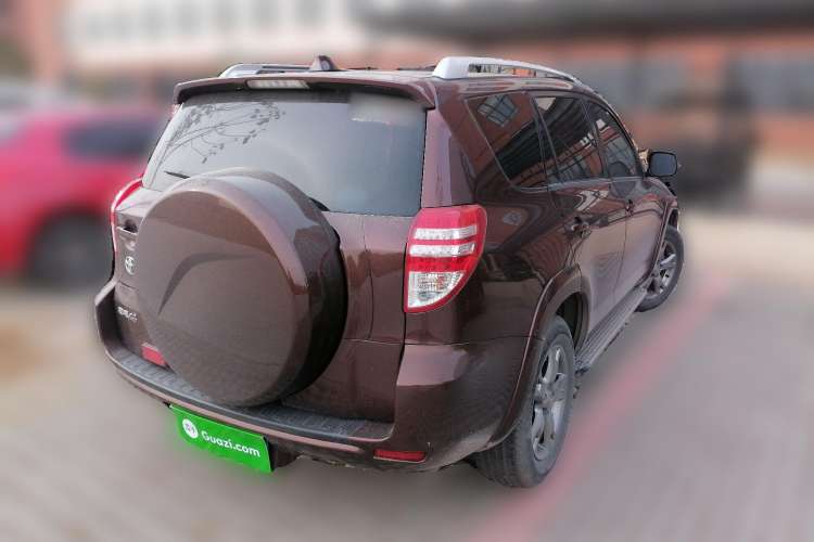 Used Toyota RAV4 2012 Luxurious Edition 2.0L Automatic All-Wheel Drive
